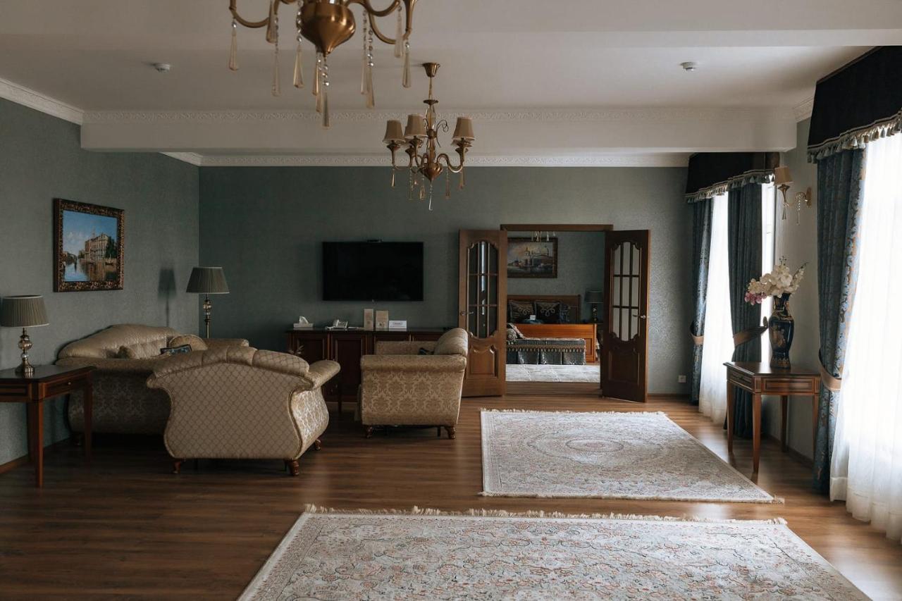 Medeu Hotell Qostanaj Exteriör bild