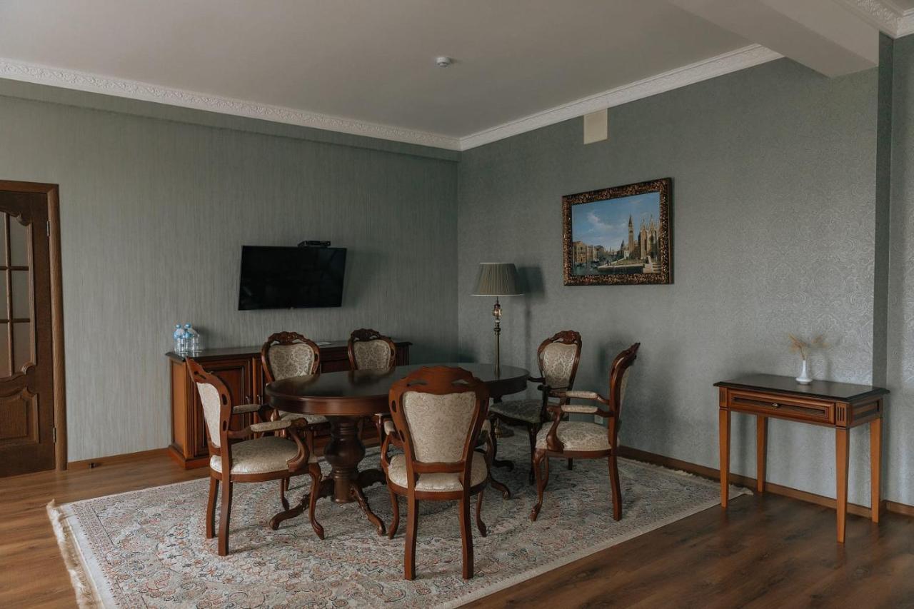 Medeu Hotell Qostanaj Exteriör bild