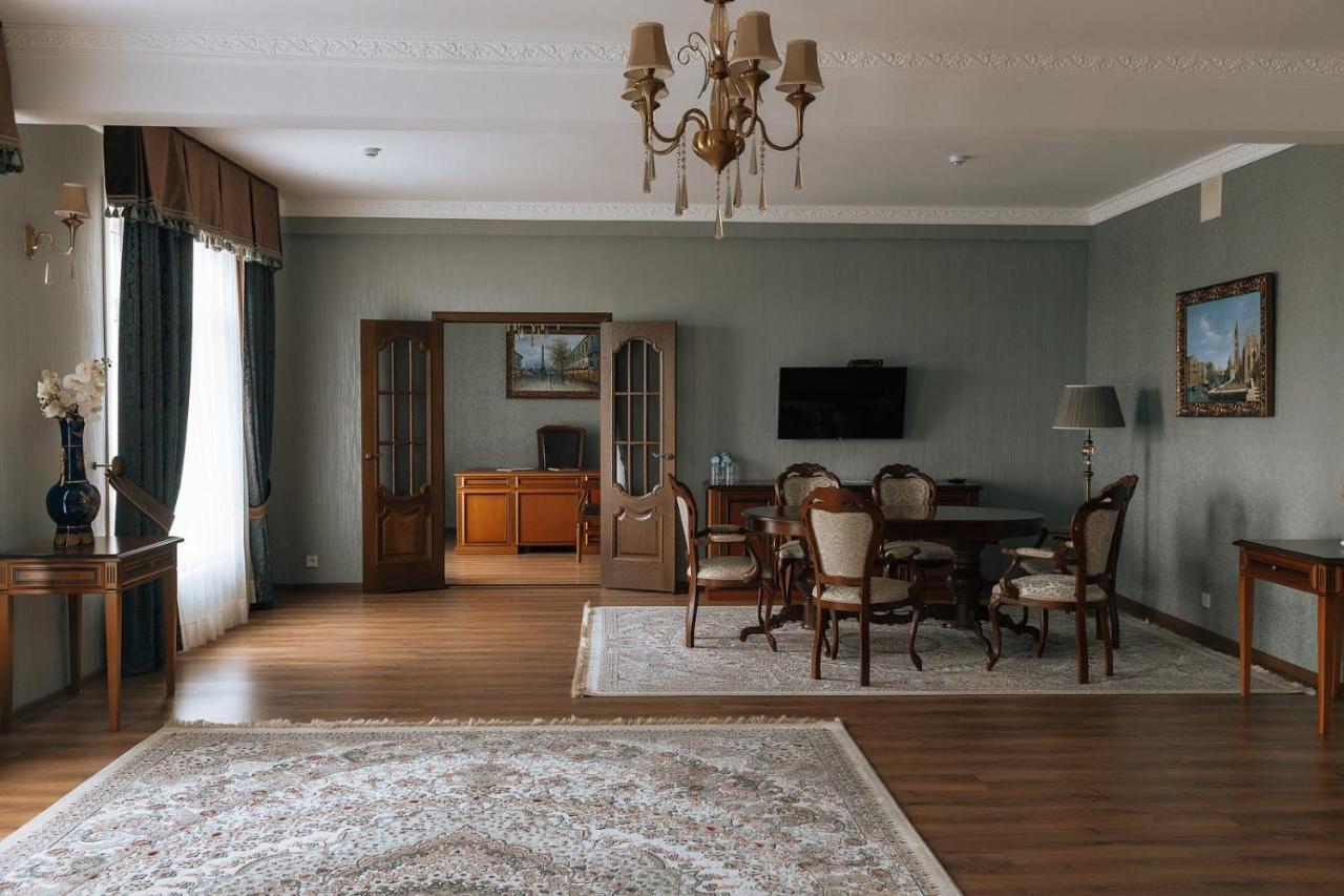 Medeu Hotell Qostanaj Exteriör bild