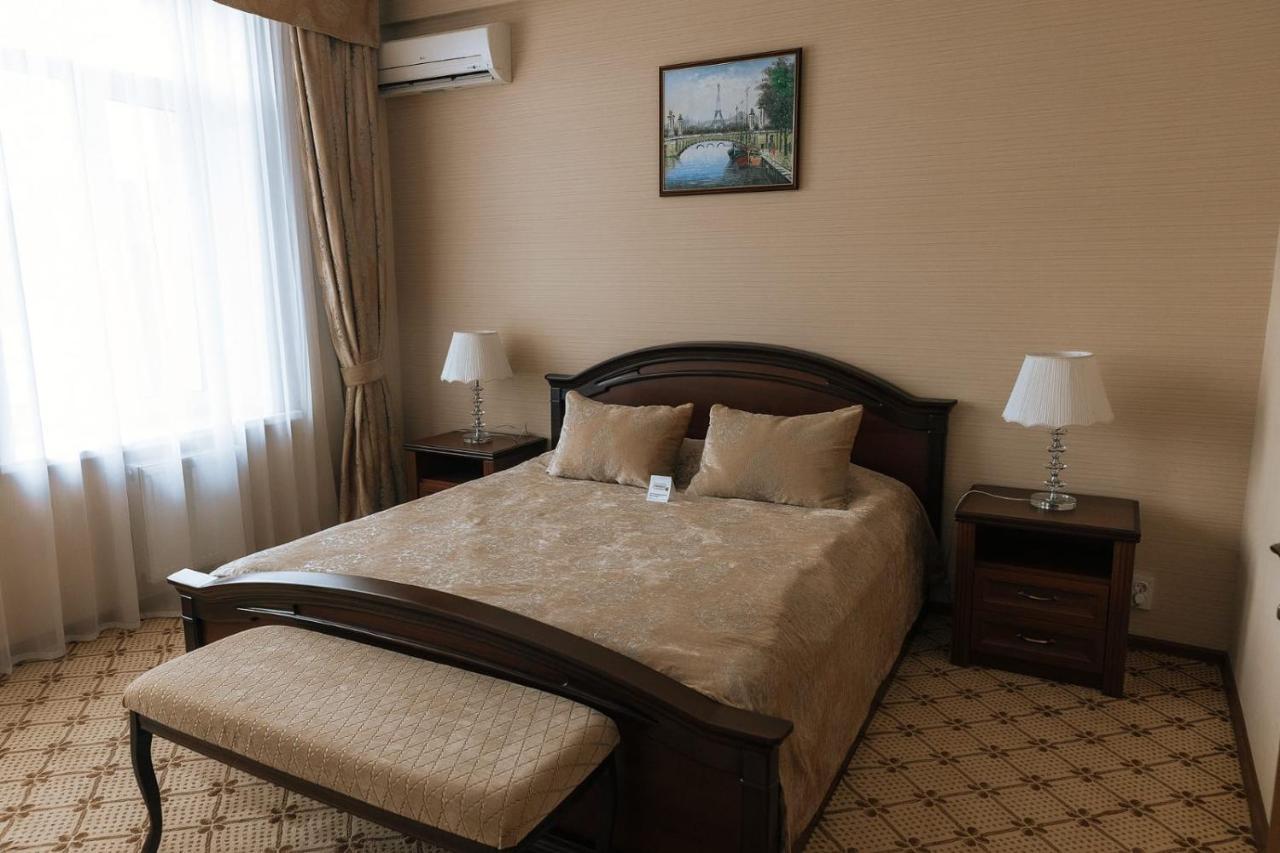 Medeu Hotell Qostanaj Exteriör bild