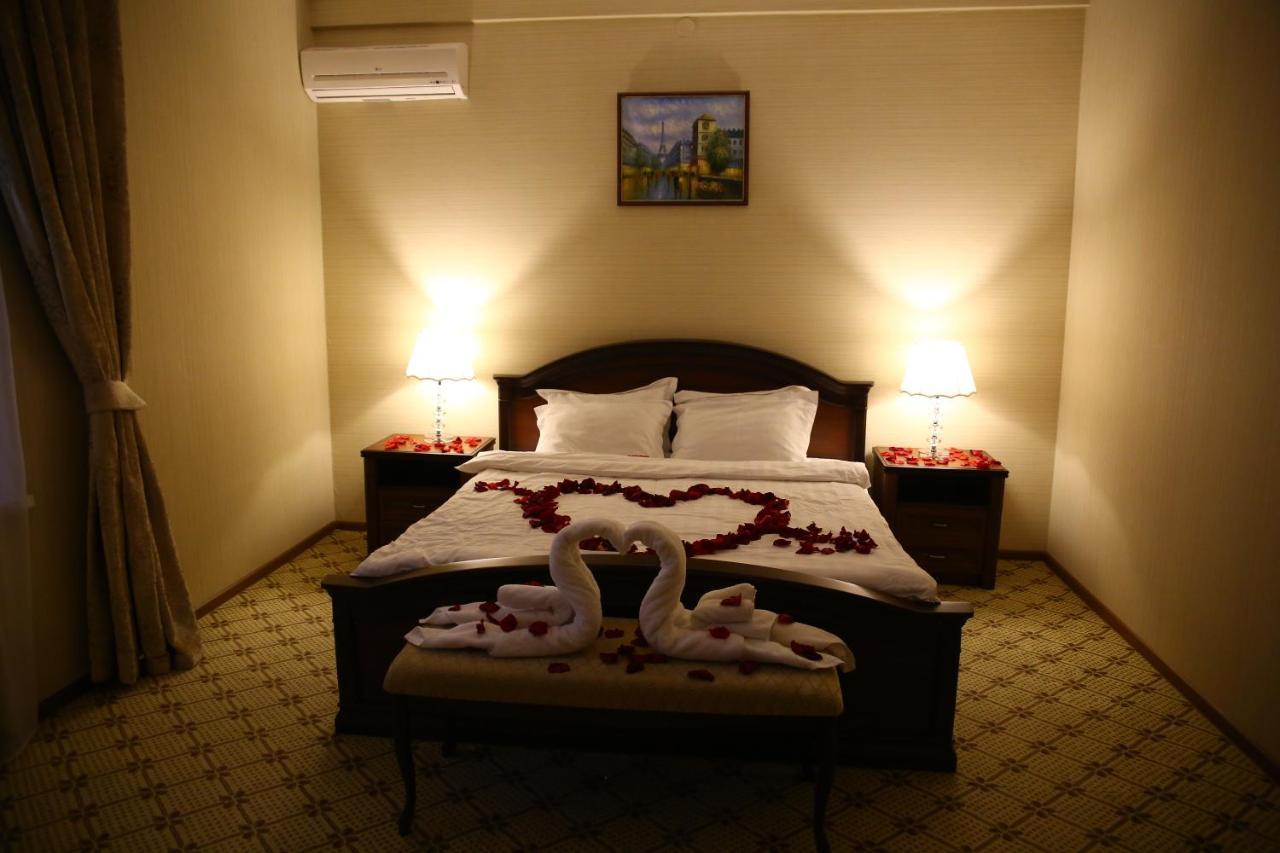 Medeu Hotell Qostanaj Exteriör bild